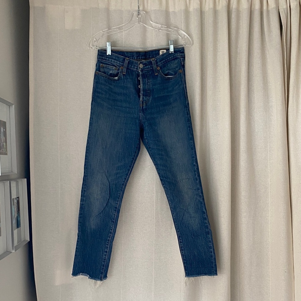 Levi's High Rise Dark Blue Jeans